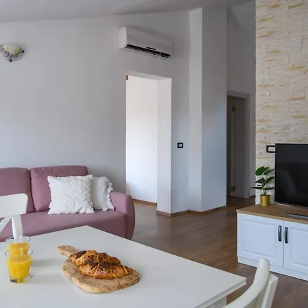 Apartments Perkovic Fažana Exterior foto